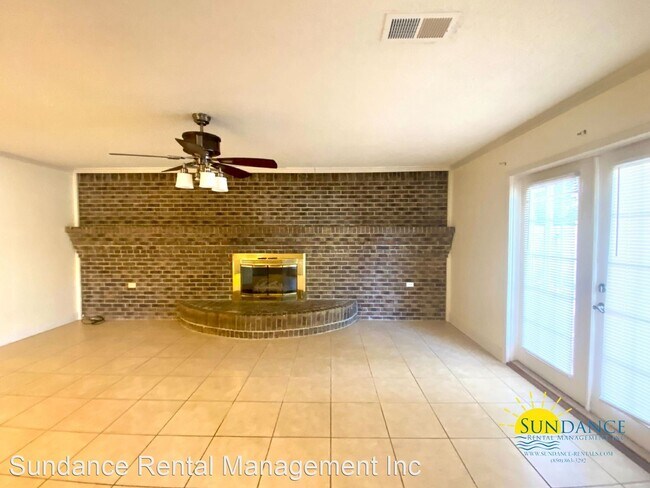 Building Photo - 3 br, 2 bath House - 5 Royal Palm Court