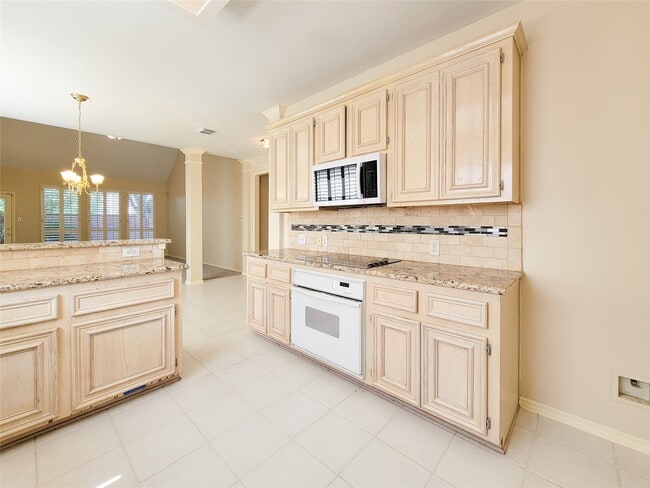 Building Photo - 4106 Creek Ridge Ln
