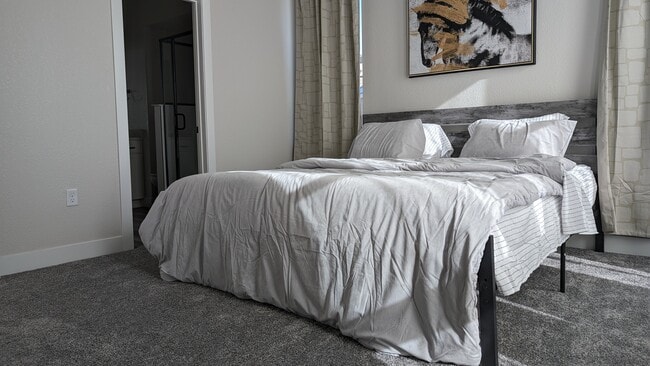 Building Photo - 11206 W 53rd Ln