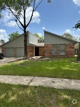 Building Photo - 23711 Farm Hill Dr
