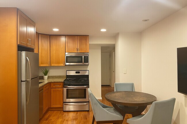 Foto del edificio - 2335 W Charleston St