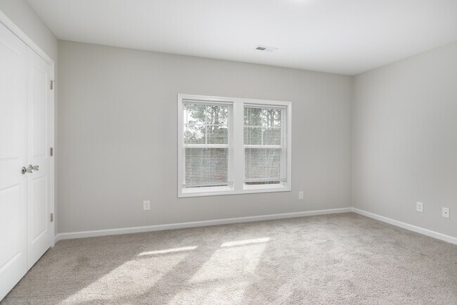 Foto del edificio - 519 Tussey Dr