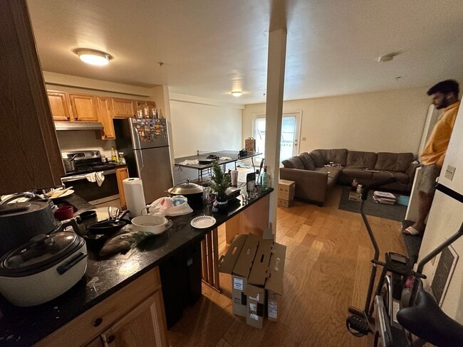 Building Photo - 12/1 No Fee! Huge Lower Allston townhouse ...