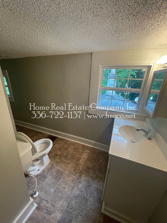 Photo - 1307 E. Second Street House