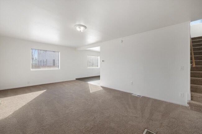 Building Photo - 1517/1519 Thayer Dr