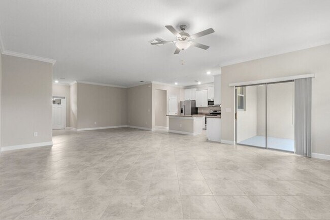 Foto del edificio - LIKE NEW Townhome in Willow Square