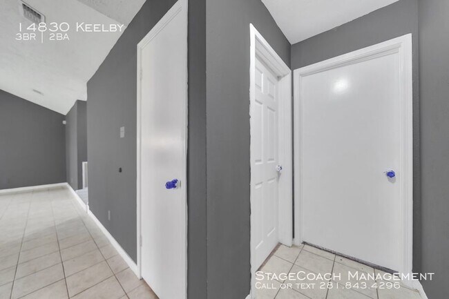 Foto del edificio - 14830 Keelby-