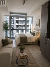 Building Photo - 576 Front St W