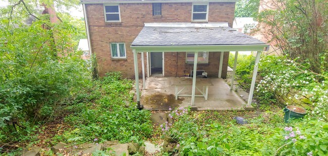 Building Photo - 2228 Chalfant St