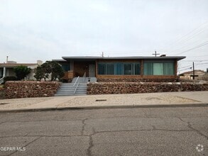 Building Photo - 3431 Aurora Ave
