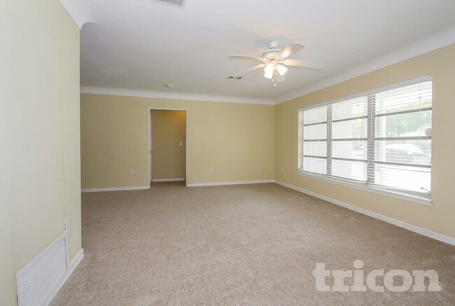 Foto del edificio - 2237 Grove St