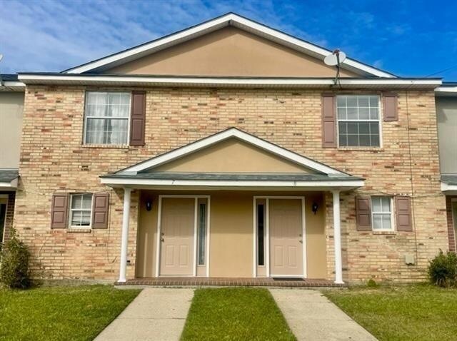 Primary Photo - 1600 Newport Pl