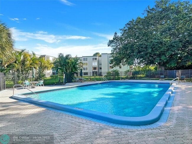 Building Photo - 9370 SW 8th St