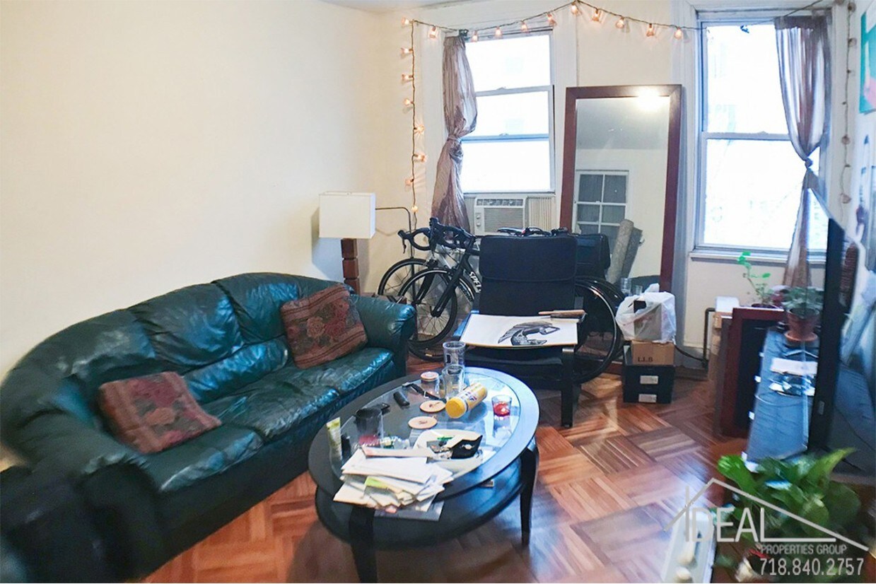 Primary Photo - Spacious and bright Williamsburg 3BR