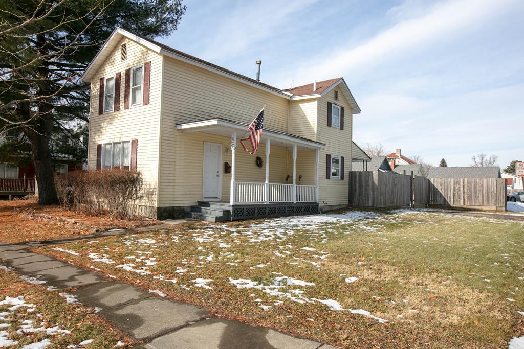 Primary Photo - 428 W 5th St