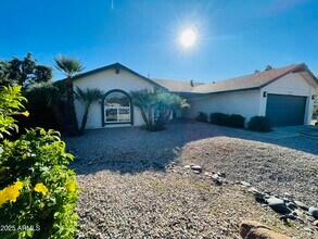 Building Photo - 5253 E Beck Ln