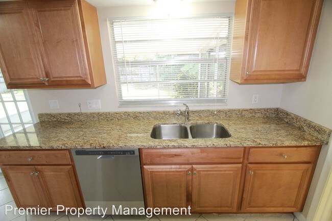 Building Photo - 4 br, 2 bath House - 2626 Poinciana Dr