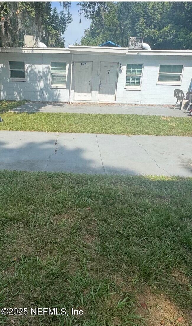 Foto del edificio - 1052 Maynard St