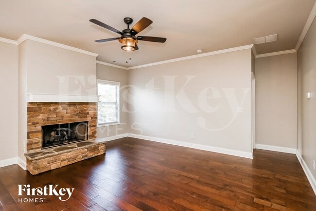 Building Photo - 668 Brakeman Cir