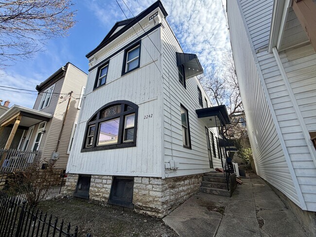 Foto del edificio - 2242 Victor St