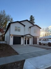 Building Photo - 108 E 15th Ave