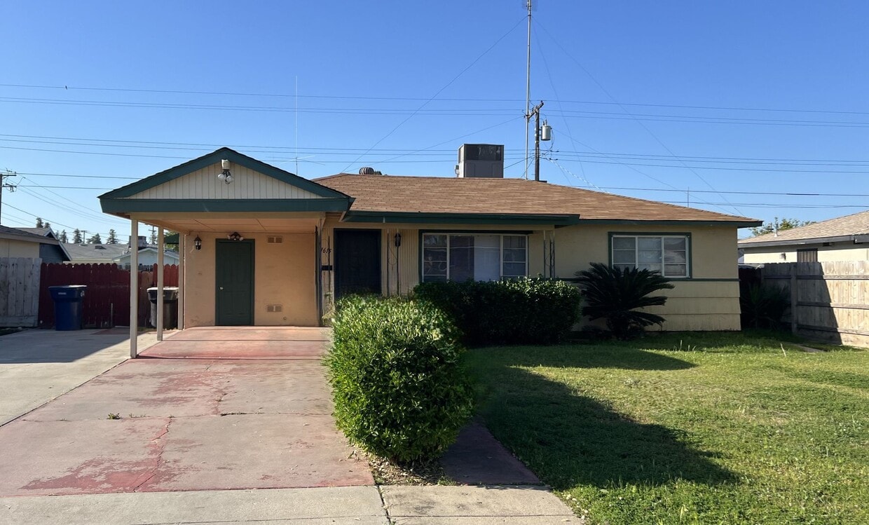 1615 E Sierra Ave, Tulare, CA 93274 House Rental in Tulare, CA