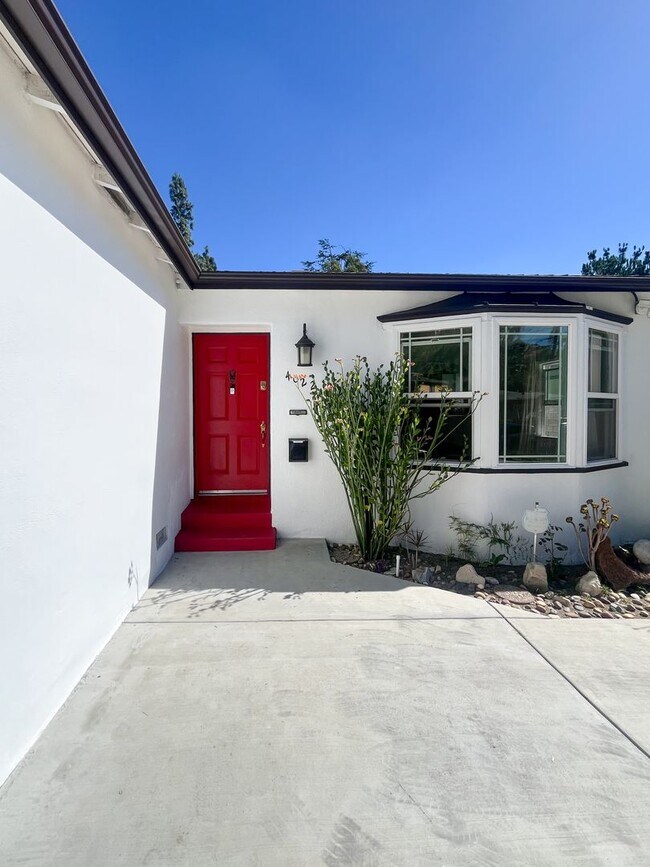 Foto del edificio - Charming Stand-Alone Home in El Sereno