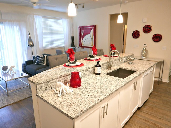 Century Avenues Apartments Lakeland Fl Apartments Com