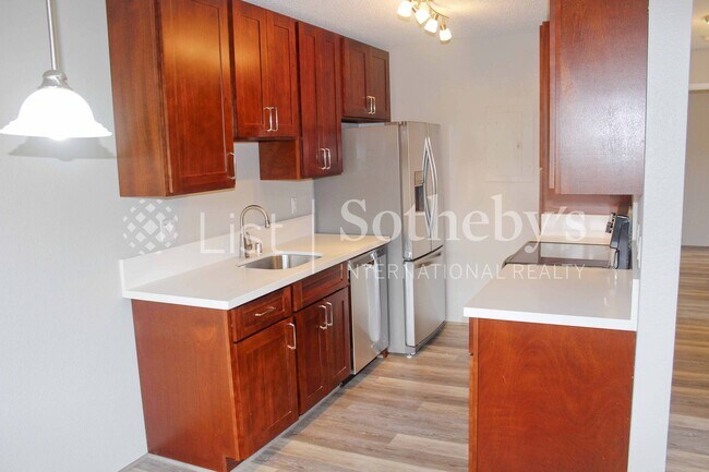 Building Photo - 46-1032 Emepela Way