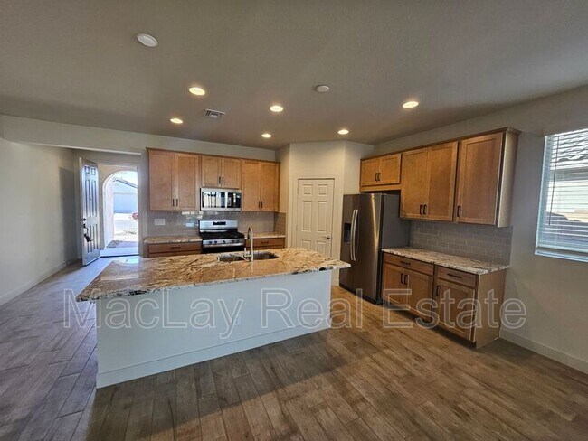 Building Photo - 1260 Treasure Trl