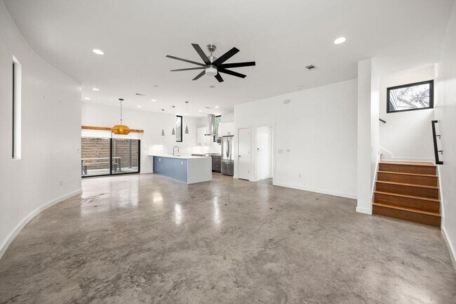 Foto del edificio - 4711 Gonzales St