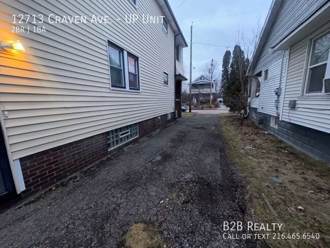 Foto del edificio - 12713 Craven Ave