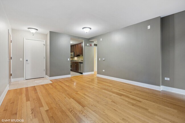 Foto del edificio - 600 N Lake Shore Dr
