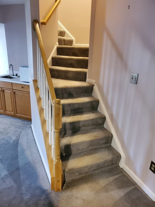 Stairs for upstairs - 7407 Arundel Pl