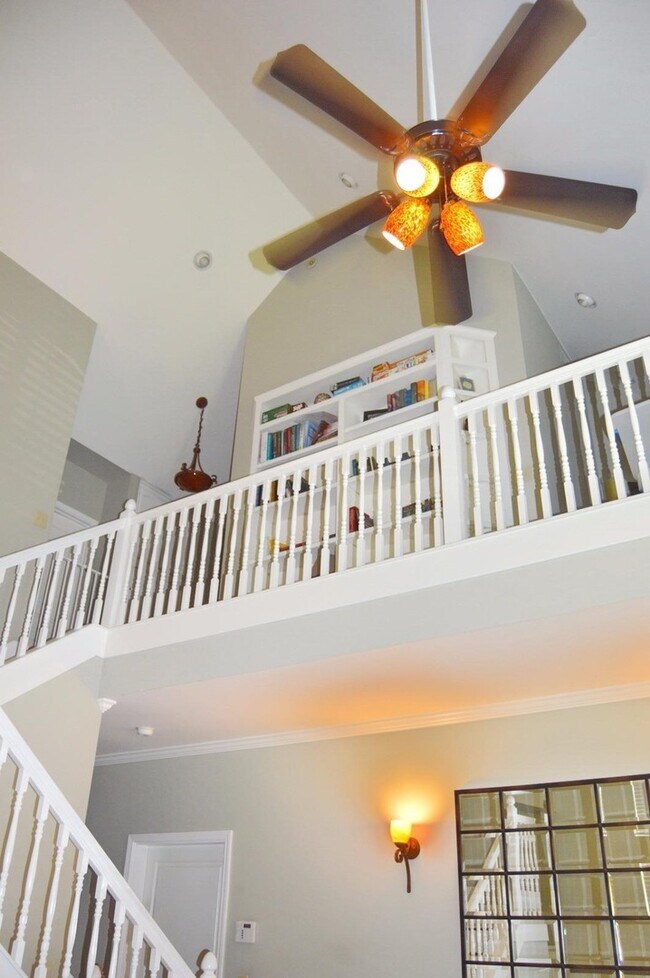 Foto del edificio - Beautiful 3/3 near Clovis West