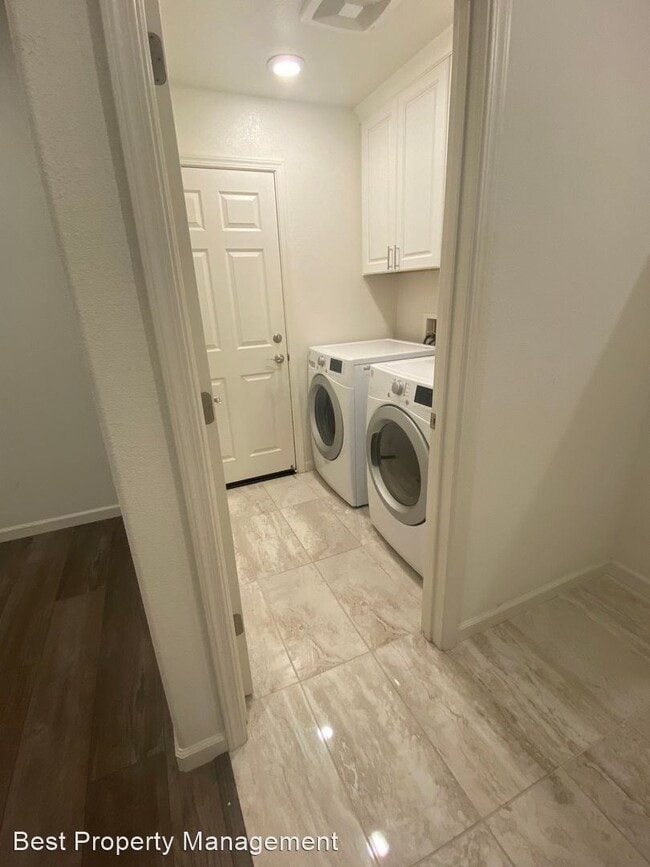 Foto del edificio - 3 br, 2.5 bath House - 51 Austin Avenue