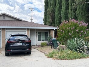 Building Photo - 5391-5393 Manzanita Ave