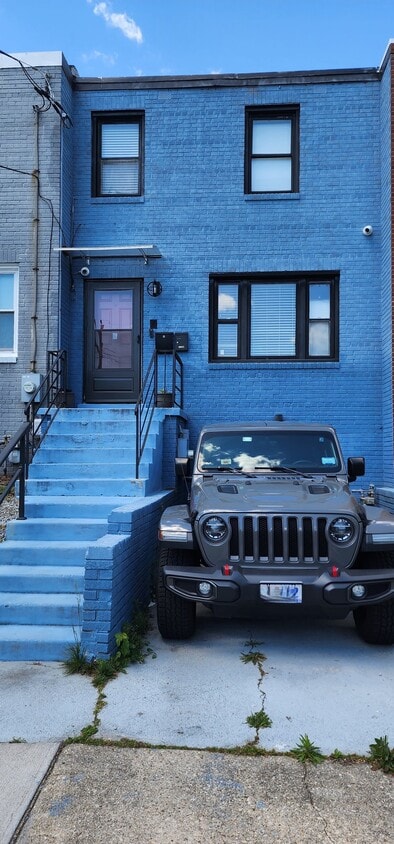 Photo - 846 Oglethorpe St NE (Washington, DC)