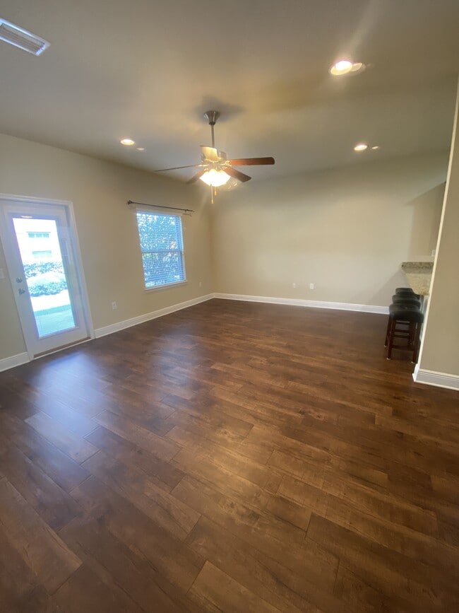 Building Photo - 8733 Brown Pelican Cir