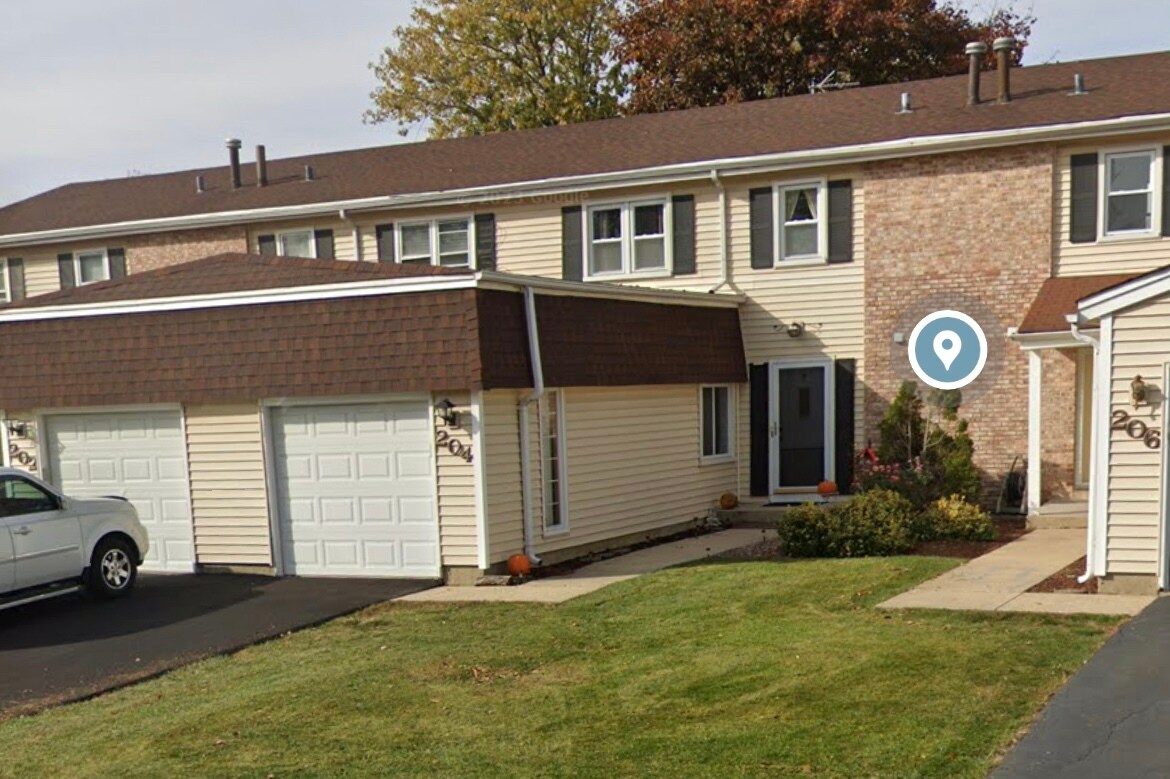 Primary Photo - 204 Porter Ln