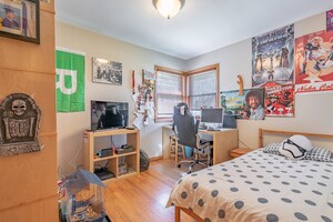 Foto del edificio - 8209 W Wilson Ave