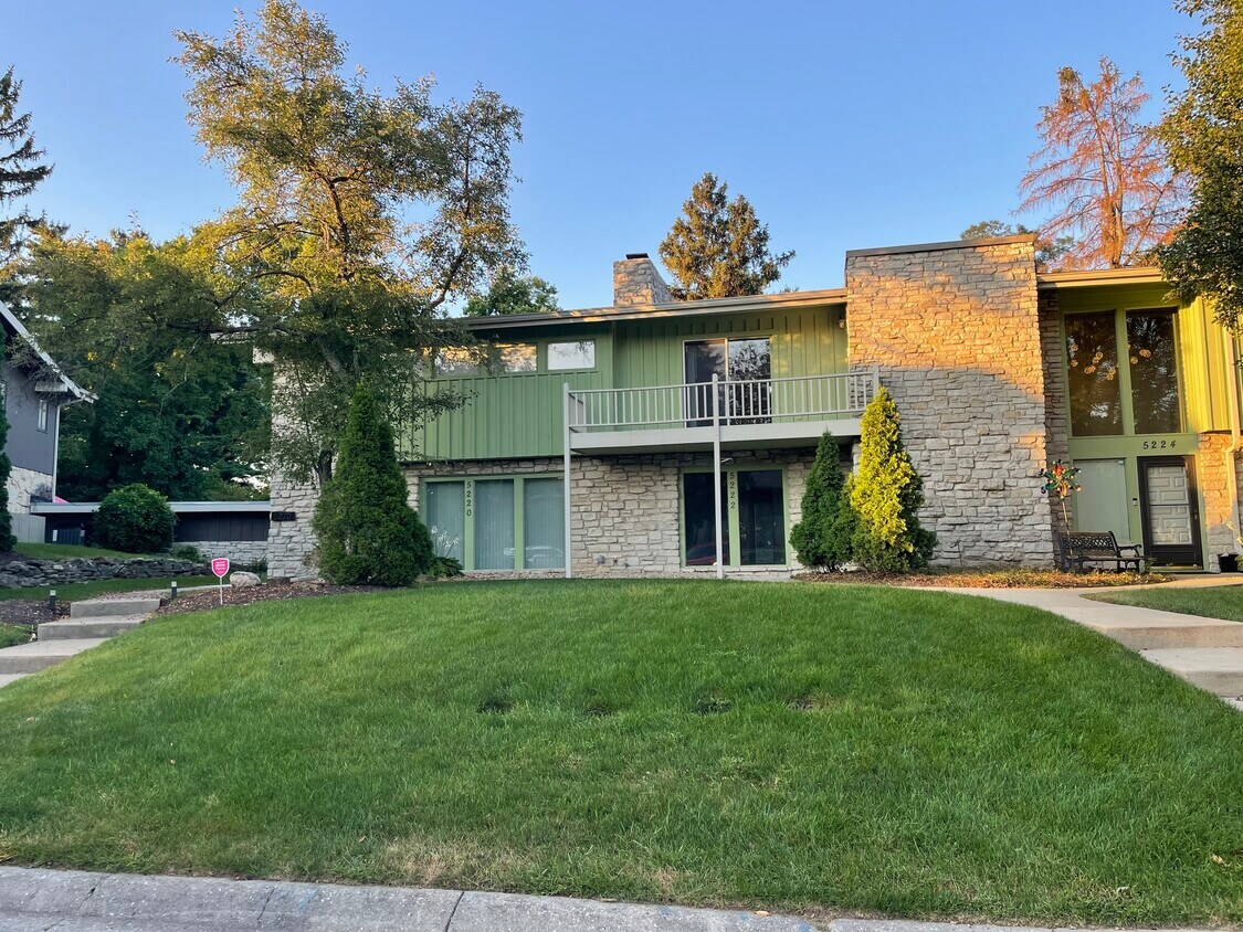 Foto principal - 5222 Nob Ln