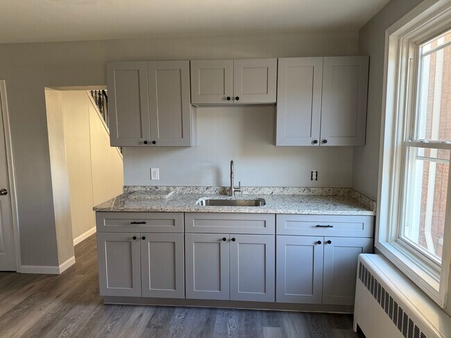 Foto del edificio - 526 Selfridge St