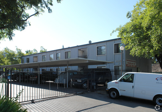 Building Photo - Bell Grande Apartments
