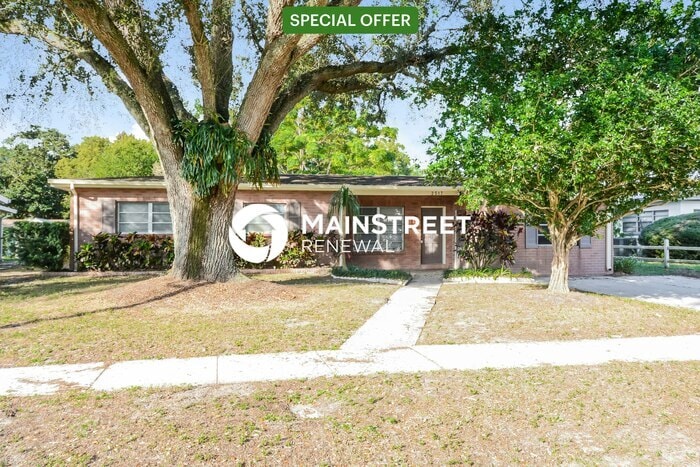 Primary Photo - 3 Bedroom Pet-Friendly Home in Tampa, FL w...