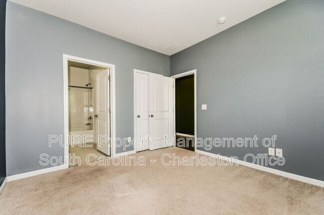 Foto del edificio - 507 Kilarney Rd