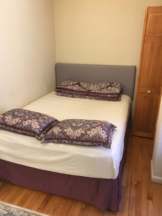 First Room as Bedroom - 3338 O St NW