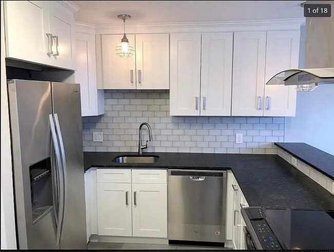 Building Photo - 281 Broad St