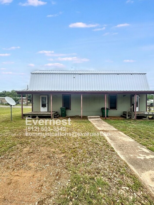 Primary Photo - 1-Bedroom, 1.5-Bathroom Home with Modern A...