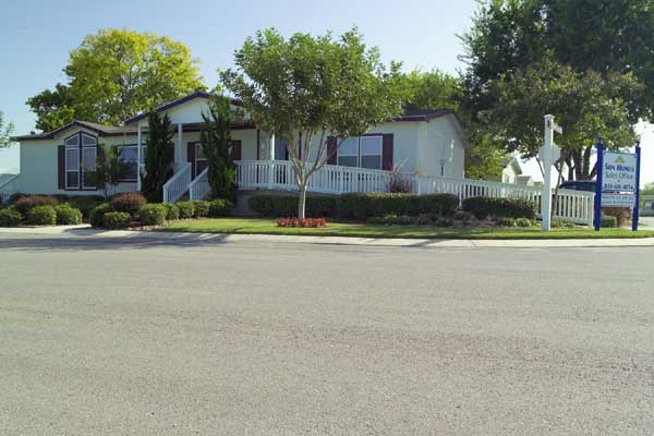 Primary Photo - Comal Farms